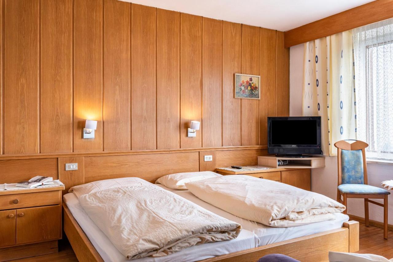 Adang Ferienwohnung Fernblick Tirolo Exterior foto
